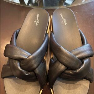 Black Slide Sandals with X-Strap Design